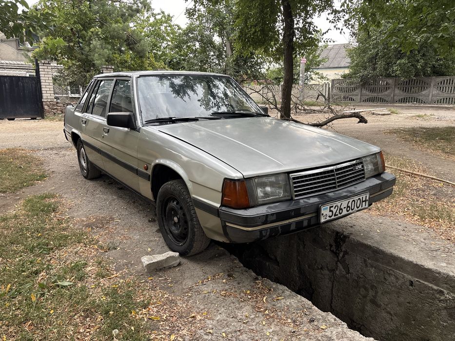 Продам мазду 929