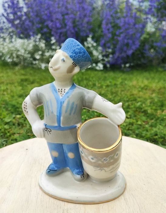 Porcelanowa figurka  ZSRR "Gruzin" 18,5 cm