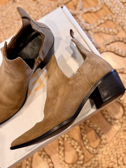 Botins ZARA em pele camurça