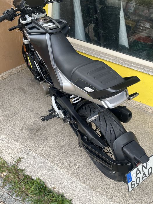 husqvarna svartpilen 125