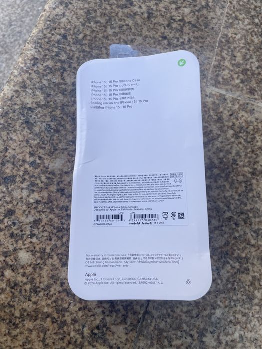 Capa iphone 15 / 15 pro - oficial