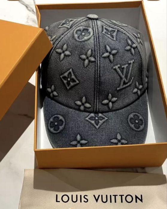 Czapka z daszkiem LV