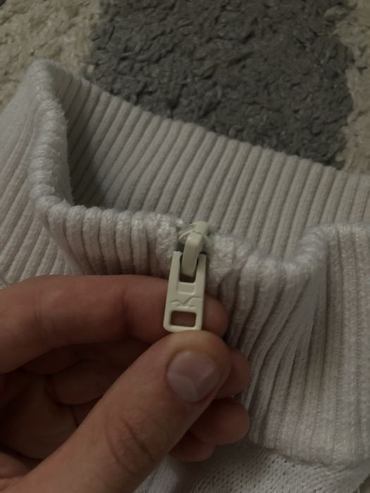 Світер під горло Hollister