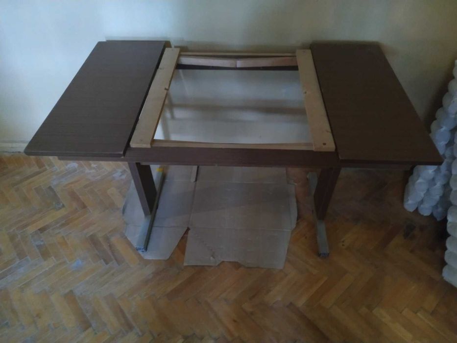 стіл обідній/кухонний