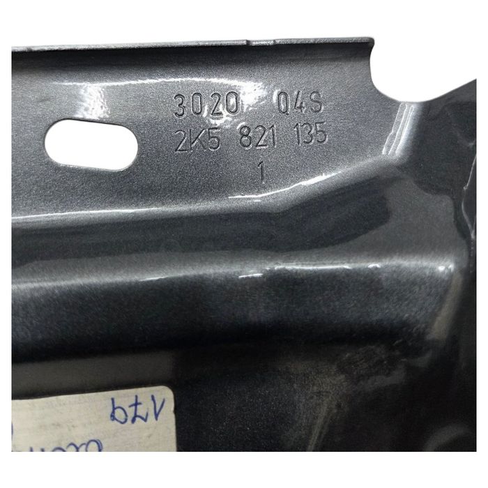 Wspornik błotnika lewy Volkswagen Caddy 2K5821135 przód uchwyt mocując