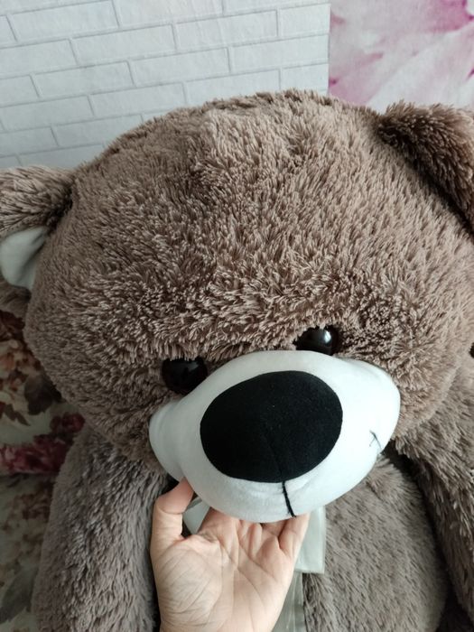 Великий м'який ведмідь