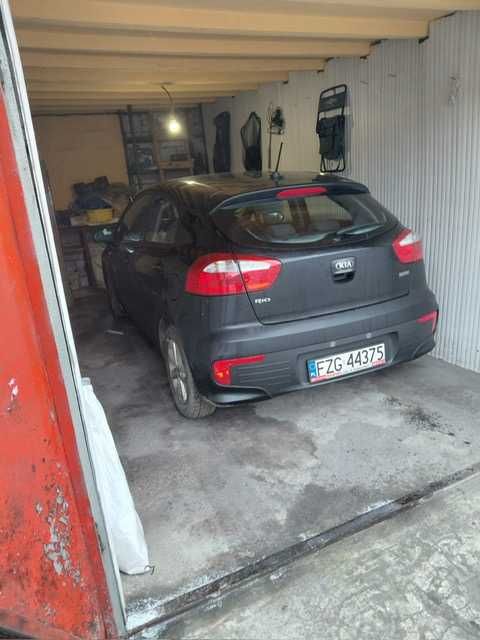 Garaż Szprotawa ul. Niepodległości sprzedam