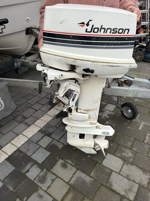 Silnik Johnson 25 koni