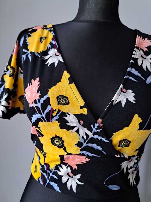 H&M piękny kwiatowy crop top bluzka S/36