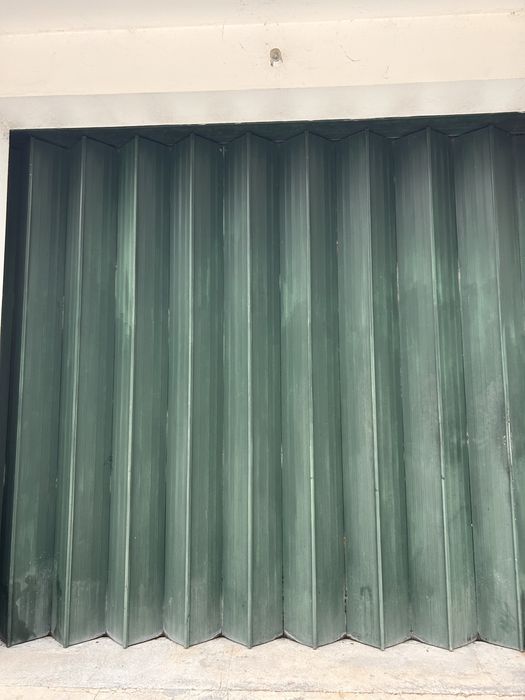 Portao de garagem de fole