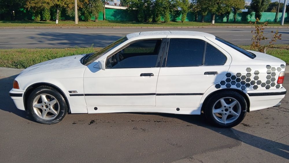 Продам Bmw e36 1995