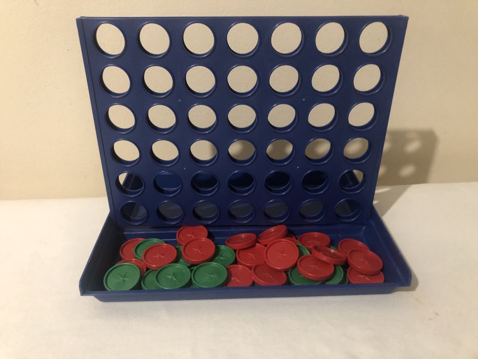 Настольная детская игра «Четыре в ряд»