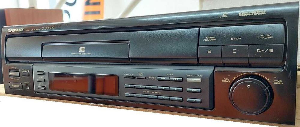 Pioneer CLD-S310 - Pioneer CLD-700S  e 80 Laserdisc musicais