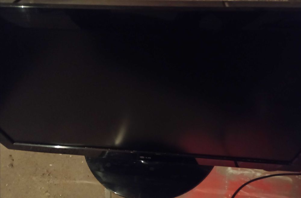 Telewizor LG 42 całe uszkodzony brak zasilania