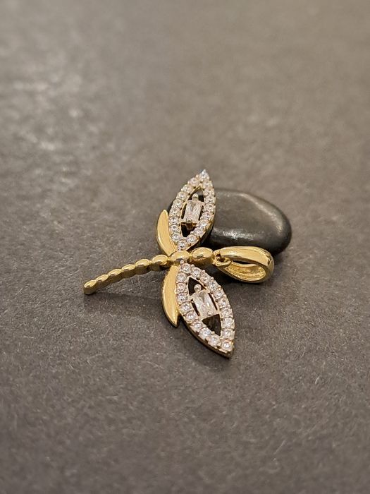 Złota zawieszka Ważka 585 Nowa 2 x 2.5 cm
