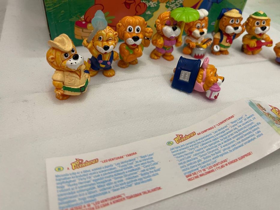 Леви кіндер іграшки