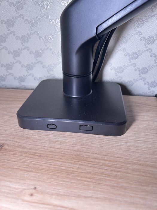 Кронштейн для монітора 17»-49» OFFICEPRO MA 712B