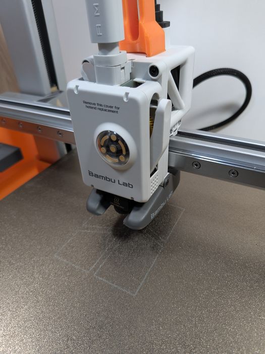 Професійний 3D-принтер Bambu Lab A1 у відмінному стані / весь комплект