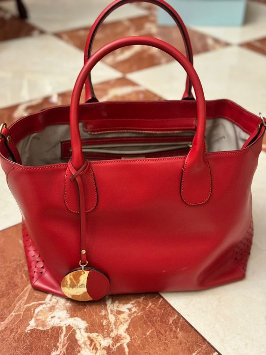 Жіноча сумка   .