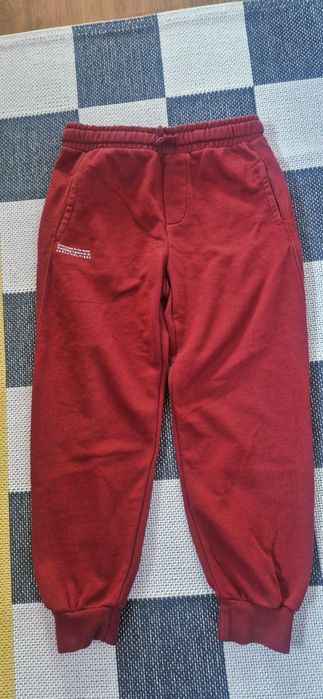 Zara spodnie dresowe r. 134