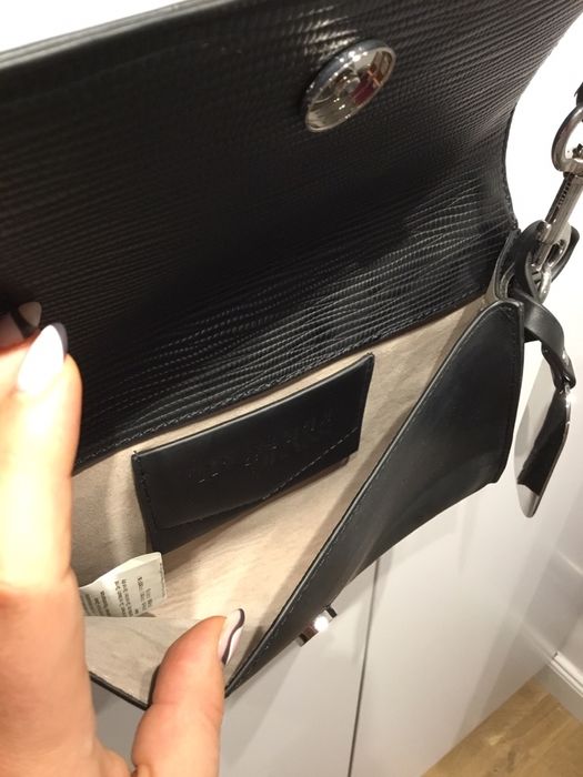 Torebka damska Trussardi Jeans nowa czarna elegancka pasek na ramię