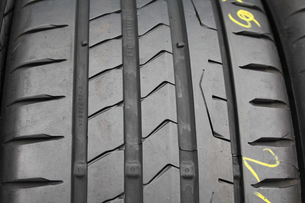 215 55 R17 Continental Premium Contact 7