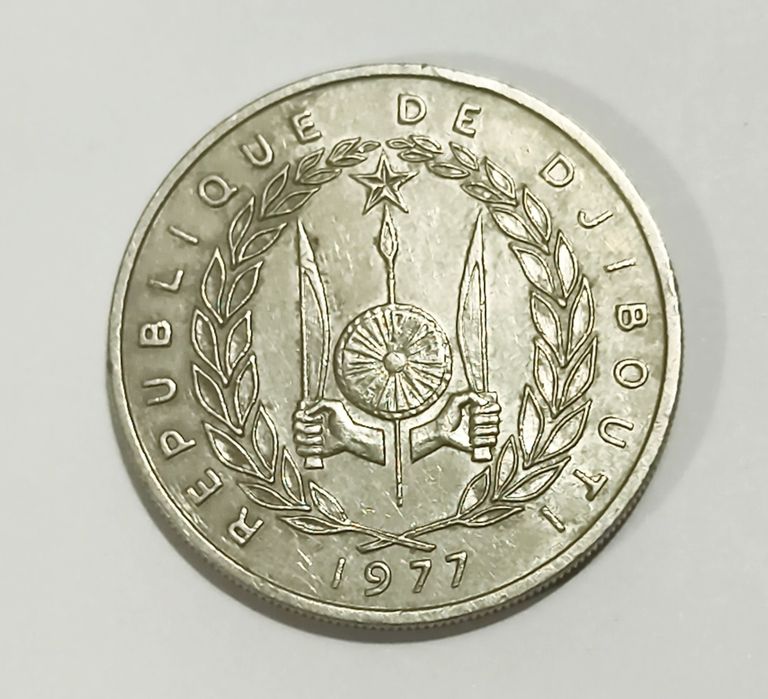 Moeda 100 Francos do Djibouti
