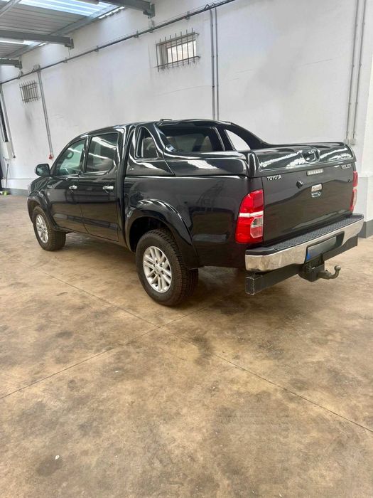 Toyota Hilux 2011 - Três Mil CC - Nacional com um único dono