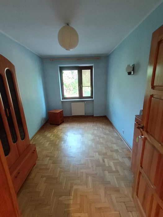 pokój dla 1 os.  1100 Ursynów, z balkonem, m-cem na auto i rower