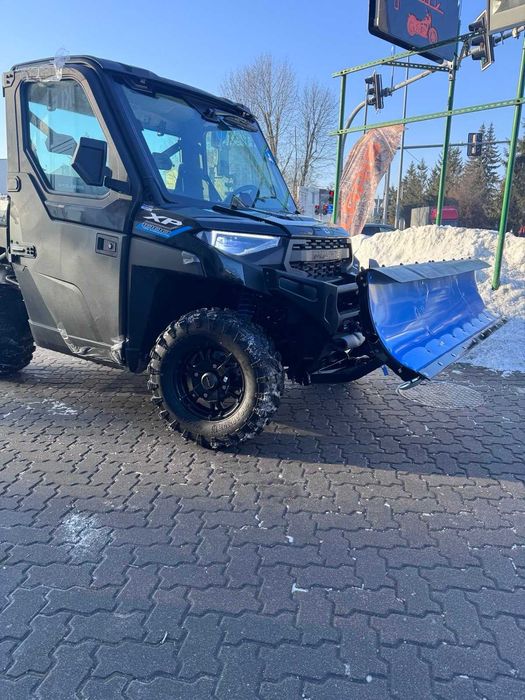 Pakiet do odśnieżania Ranger XP1000 Pług