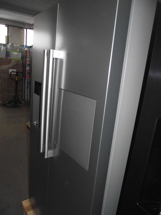 Lodówka side by side Midea KS-EIX 6.23 No Frost kostkarka  Barek