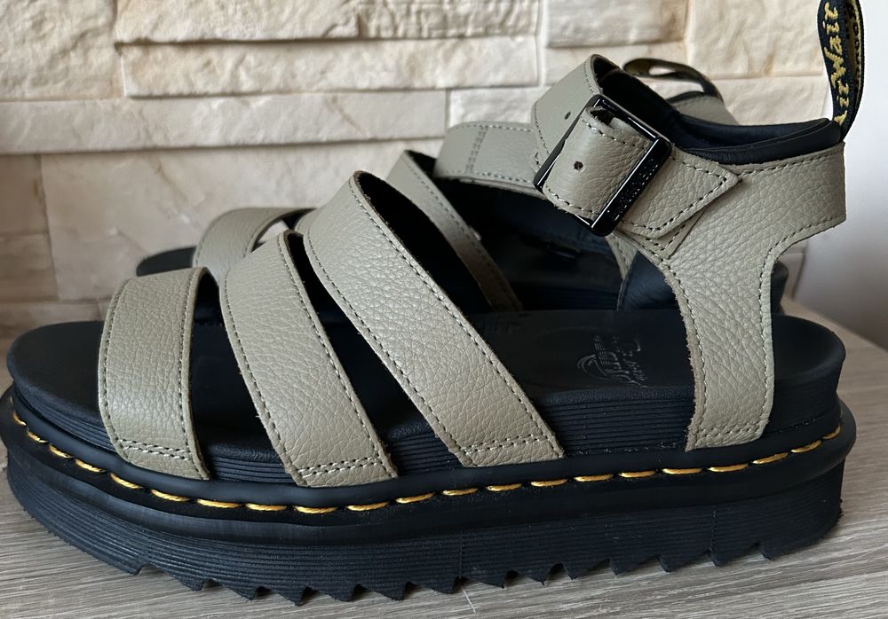 Buty sandały Dr. Martens Blaire Wmn r.39