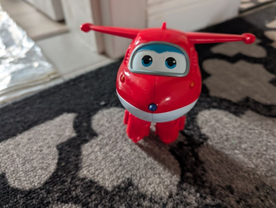 Figurka dżetek robo wings