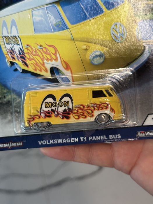 Hot Wheels Premium Cargo Carriers Volkswagen T1 Panel Bus MOON unikat
