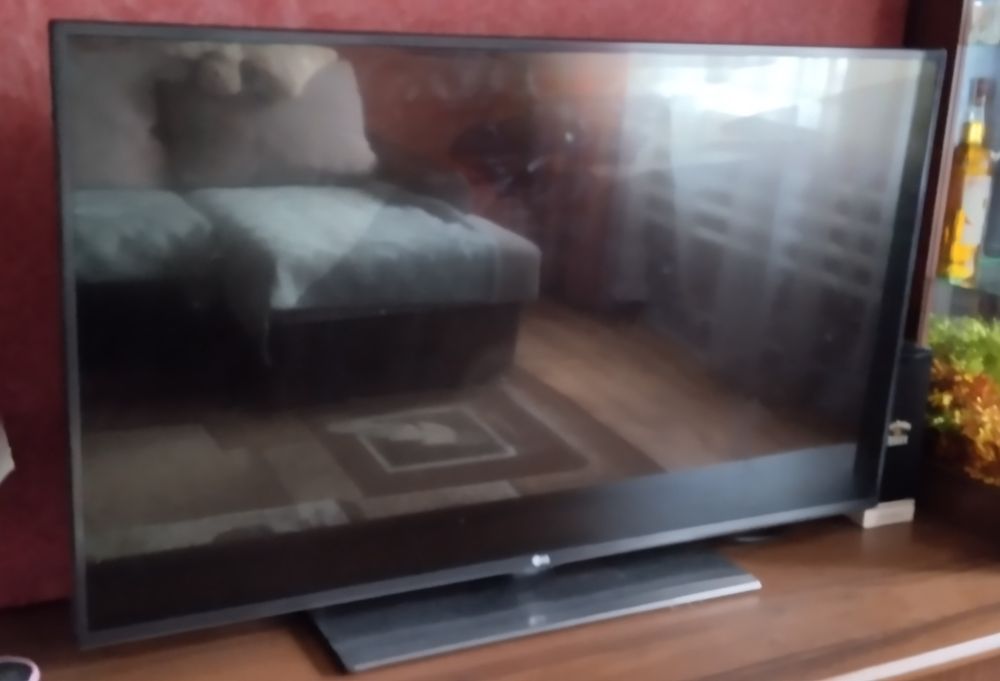Телевизор LG на запчасти