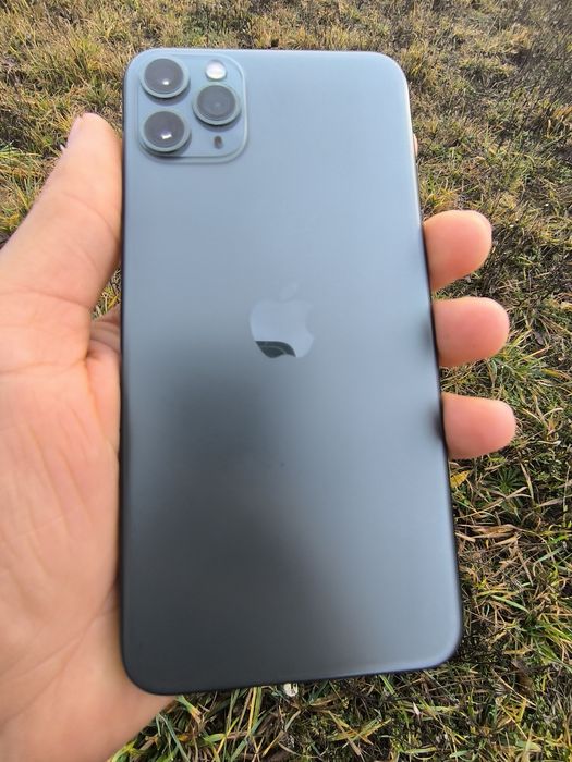 Продам Айфон 11 про Макс в ідеальному стані