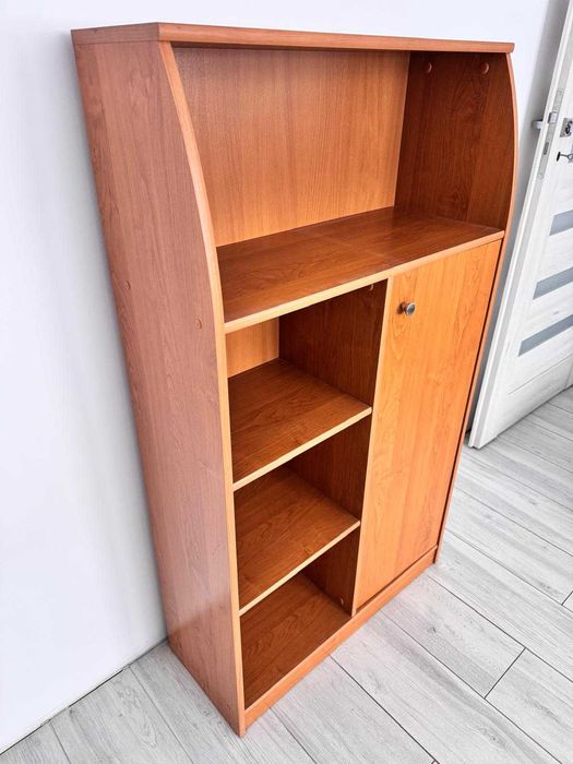 Biblioteczka / regał z zamykaną szafką