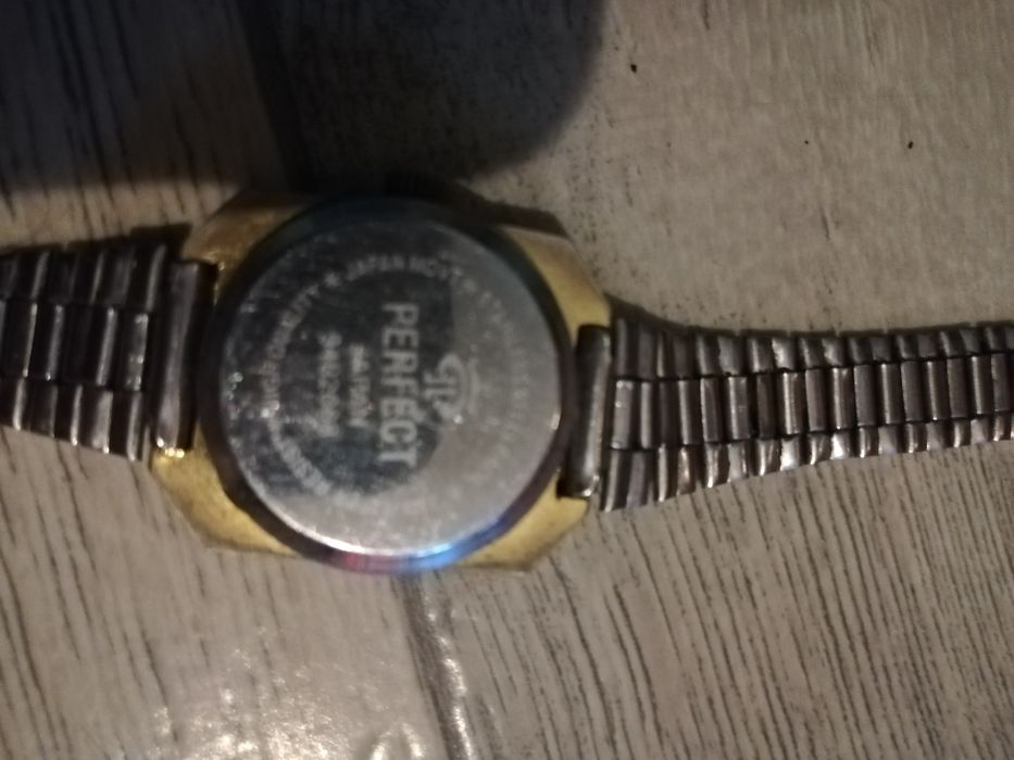 Zegarek damski na baterie bransoletka metalowa