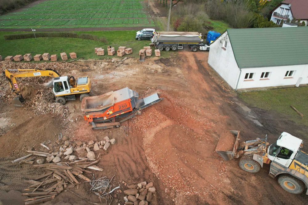 Kruszenie gruzu, rozdrabnianie odpadów, Arjes Impactor 250