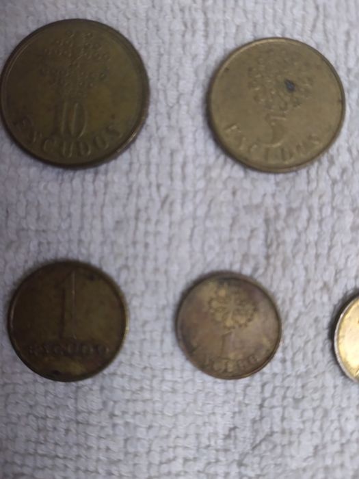 10 moedas de escudo Portugal