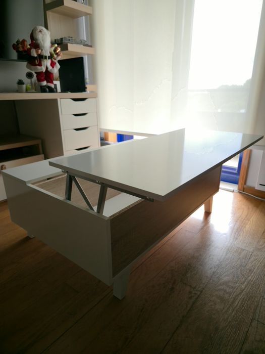 Mesa de Centro Elevatória – Branca/Madeira (Conforama)