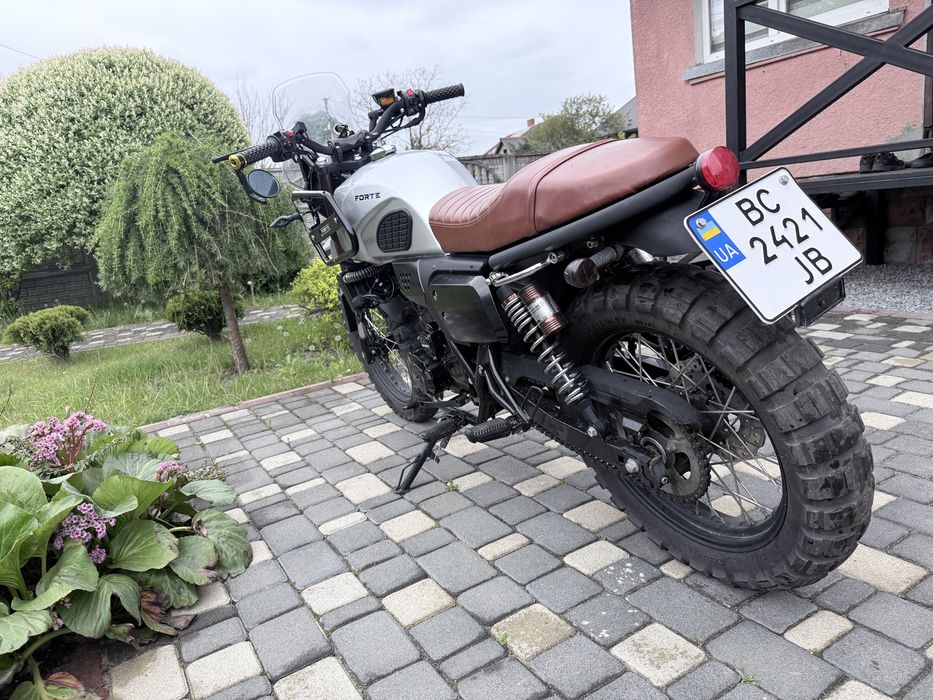 Продам мотоцикл Forte Scrambler 300
