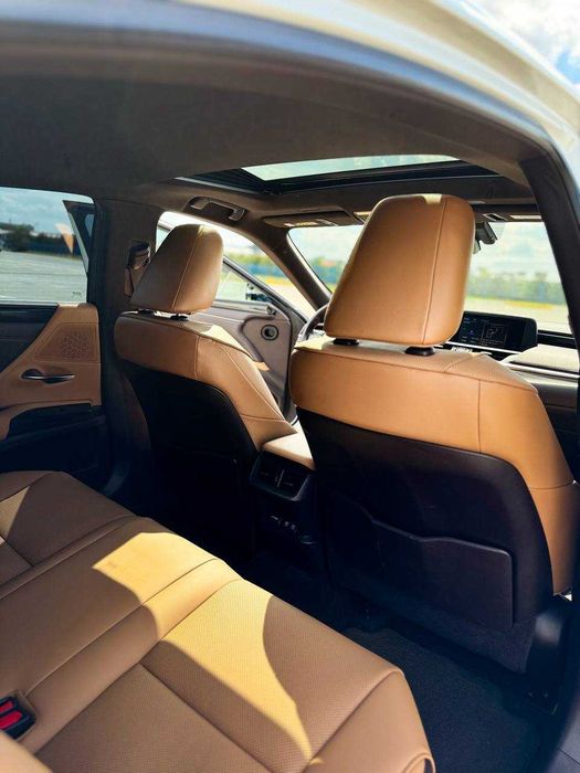 Lexus ES 2021 300h e-CVT