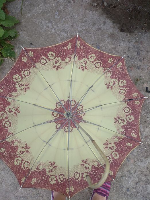 Продам винтажные зонты