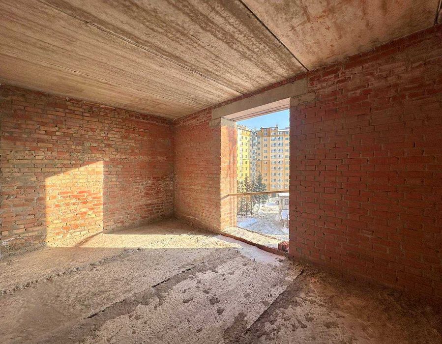 Однокімнатна квартира з індивідуальним опаленням на Каскаді