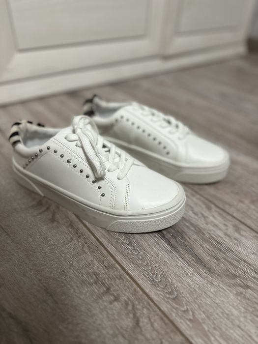 Кеди шкіряні Zara 36р НОВІ