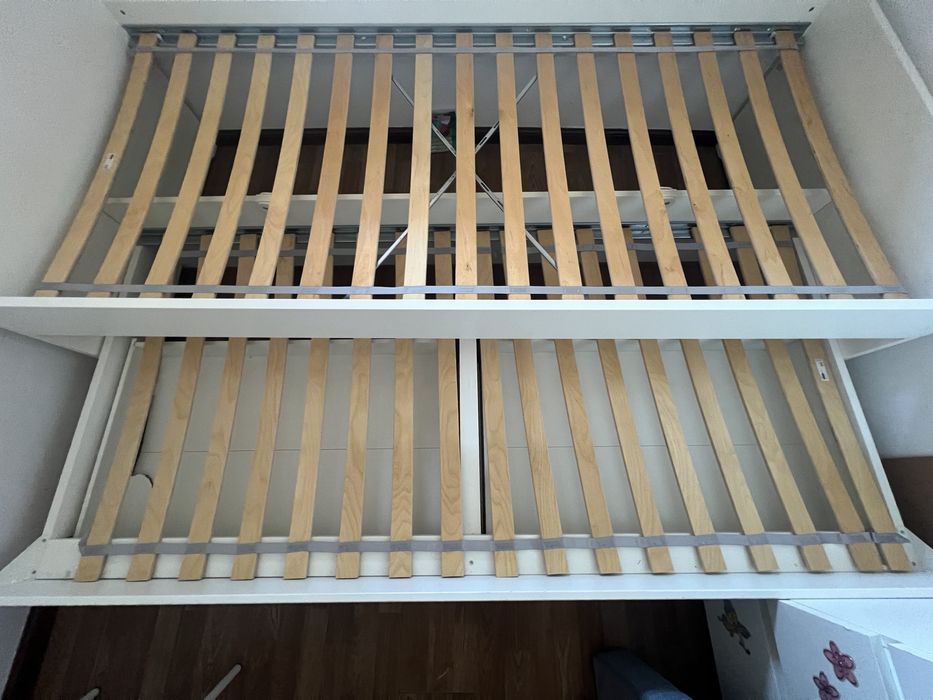 Cama Ikea + 1 colchão