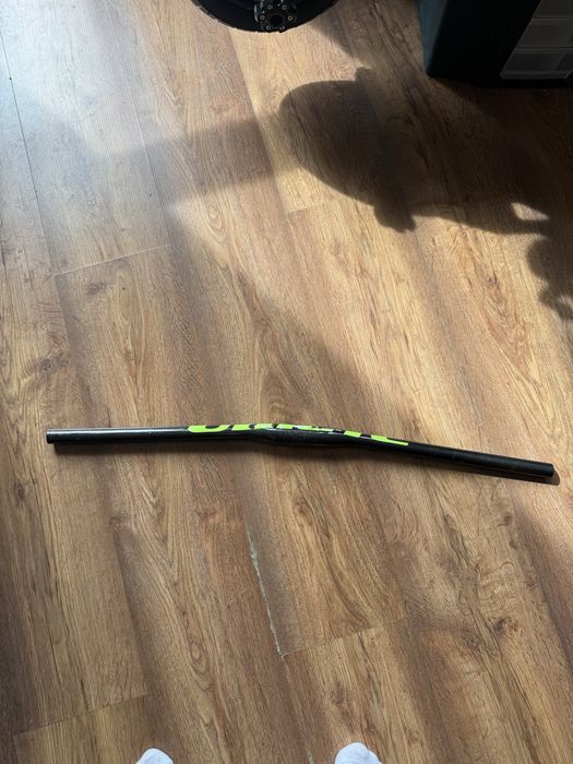 kierownica rowerowa carbon 740mm