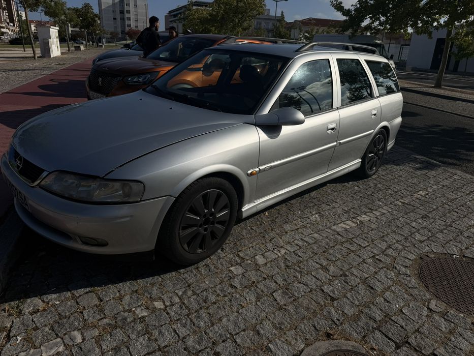 Vendo Opel Vectra B Caravan 2.2 gasóleo ano 2001
