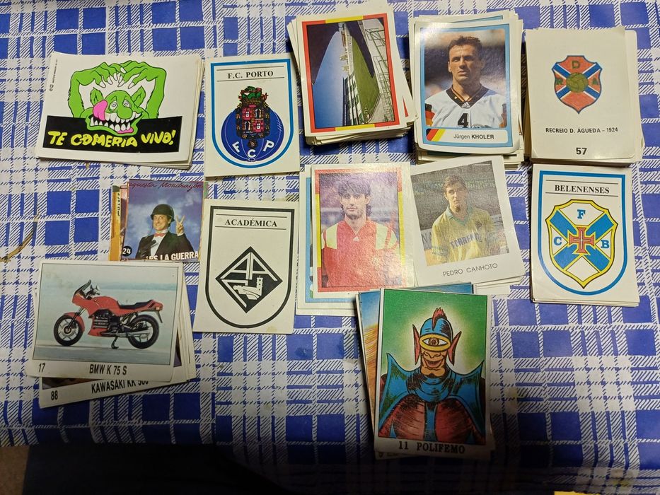 Cromos de varios temas